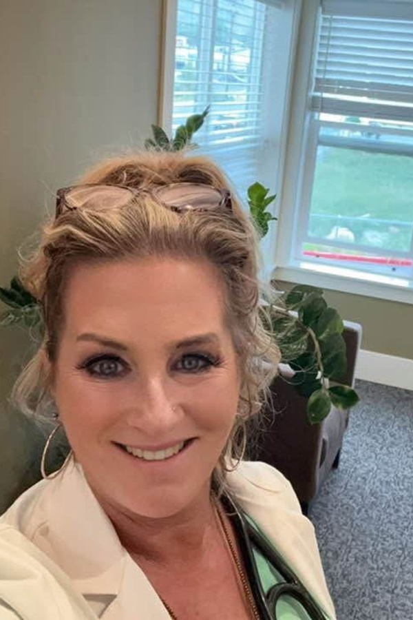 Cruise Brothers Travel Agent Lisa Ostrander